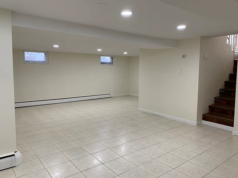 24 Hall Ave — Photo 25