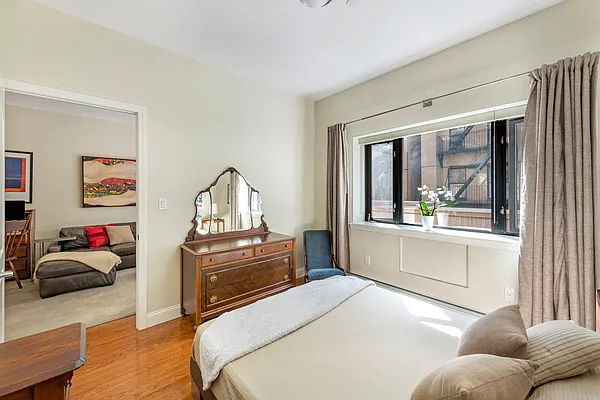 Sold by Compass | media 6