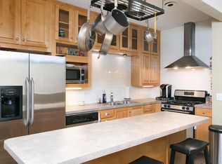 414 Harriet Ln, West Sacramento, CA