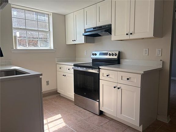 3rd image of 314 W Liberaux St APT A