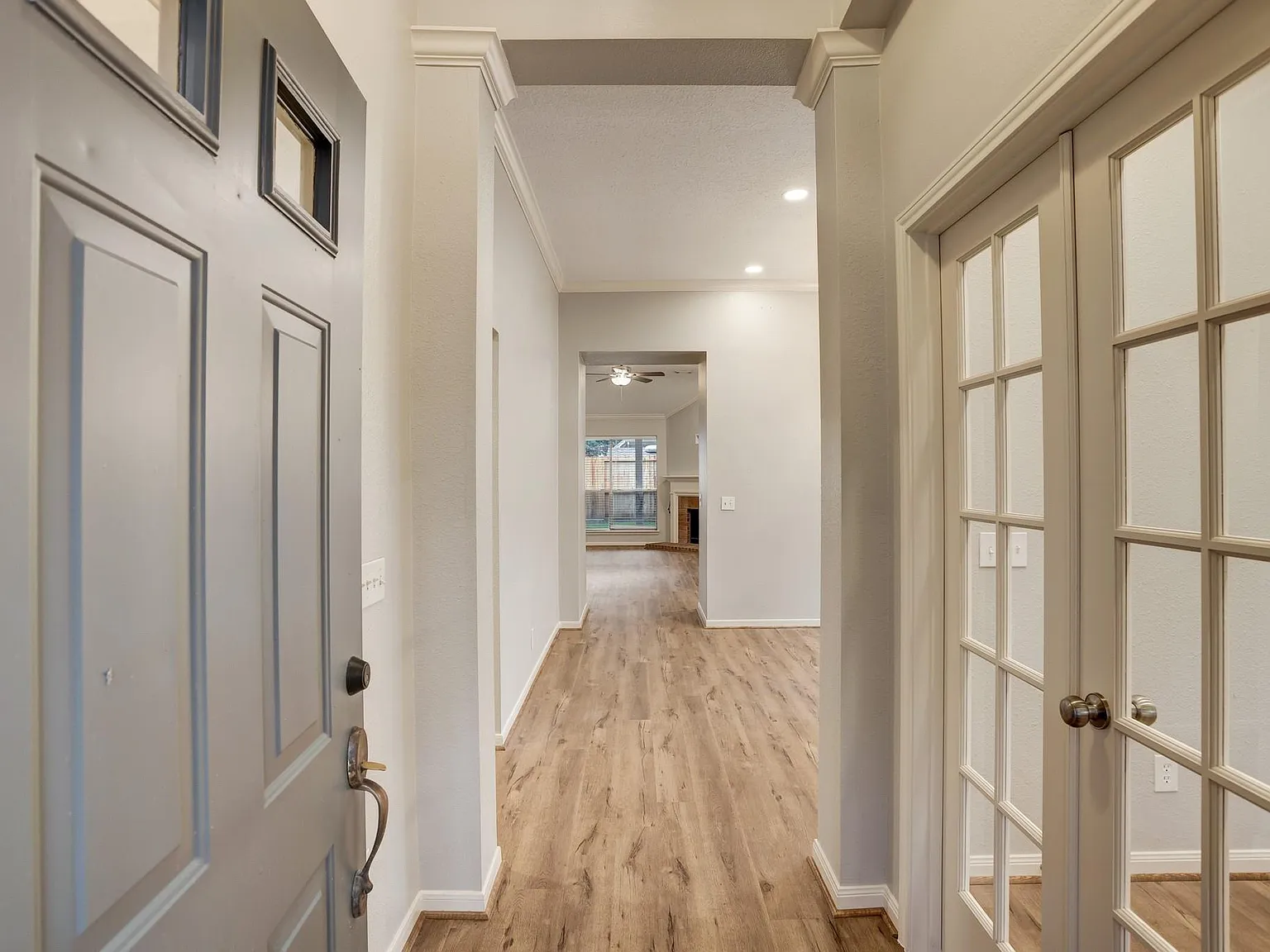4 bed, 2.0 bath, 2031 sqft, $2,500 — Photo 3