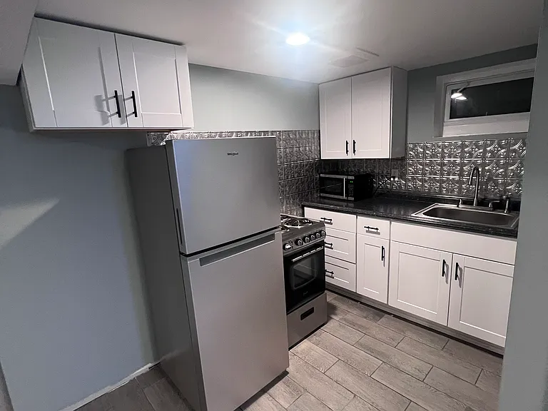 121 Saint Charles St #1 — Photo 1