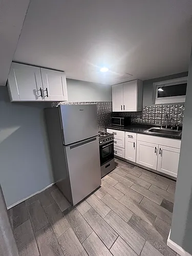 121 Saint Charles St #1 Photo 1