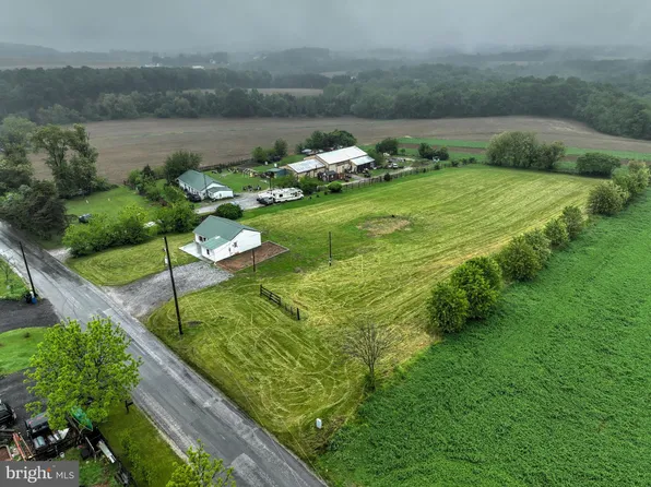 11187 Short Cut Rd, Felton, PA 17322