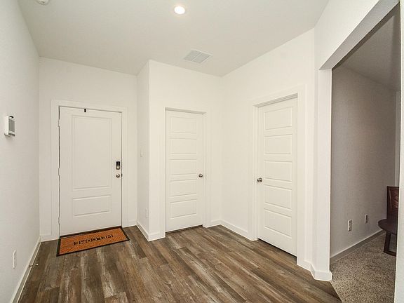 2nd image of 1111 Desert Willow Dr
