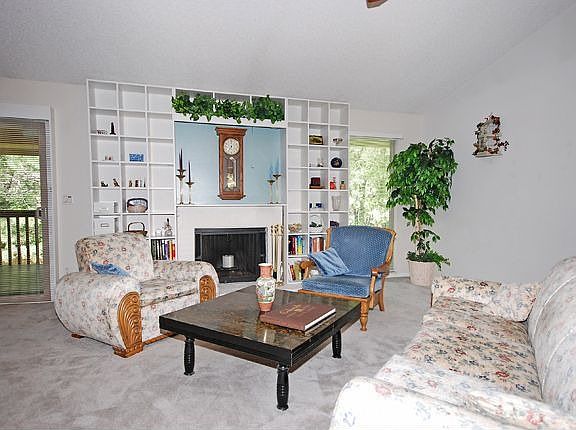 Walk out to covered deck