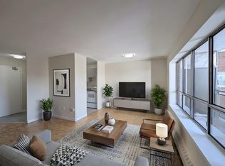 1901 Martin Grove Rd #521, Toronto, ON M9V3T1