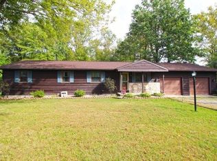 1080 Cremean Rd, Lima, OH 45807