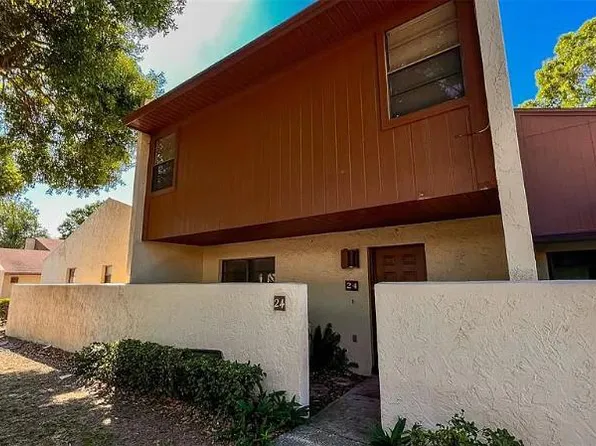 1880 N Crystal Lake Dr #24, Lakeland, FL 33801
