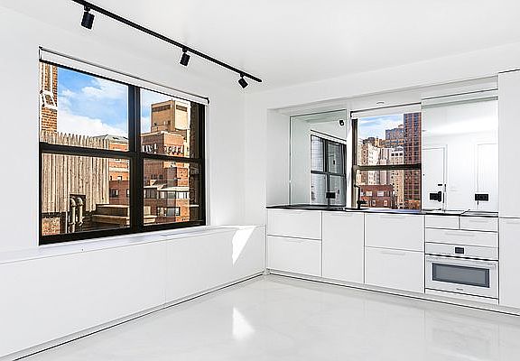 3rd image of 237 Madison Ave #1503