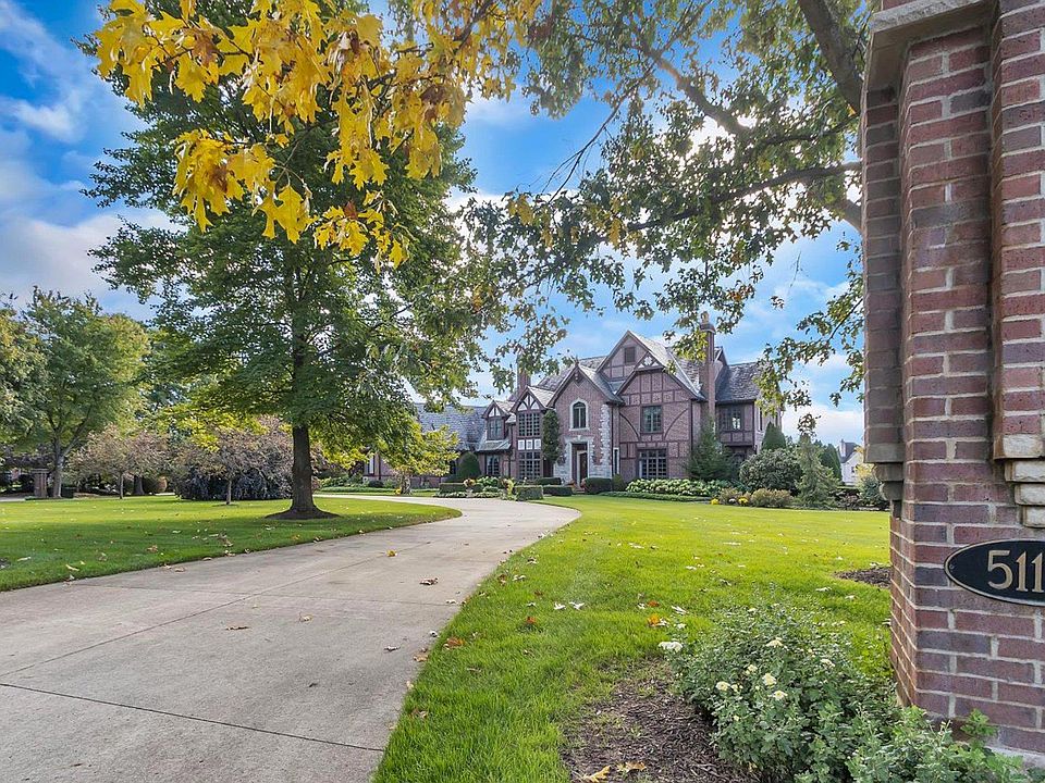 51116 Shamrock Hills Ct, Granger, IN 46530 | Zillow