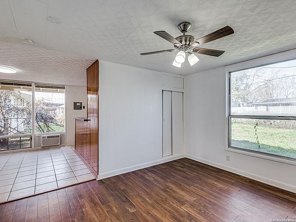 3rd image of 123 DUBLIN AVE