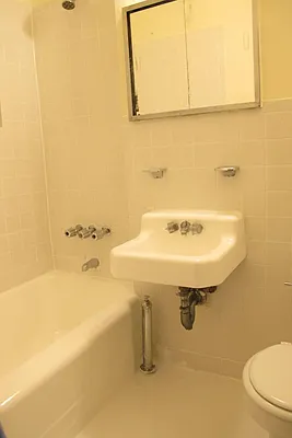 Rented by Keller Williams NYC | media 7