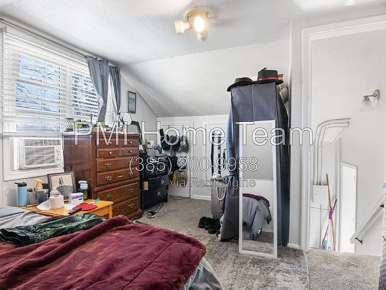 732 Campbell Hts #A — Photo 3