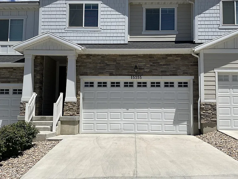15355 S Tarawa Dr — Photo 1