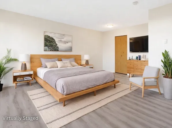 1296 W 70th Ave #303, Vancouver, BC V6P 2Y5