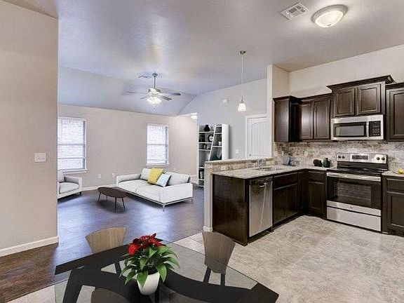 4th image of 4300 Edinburg Way #4300