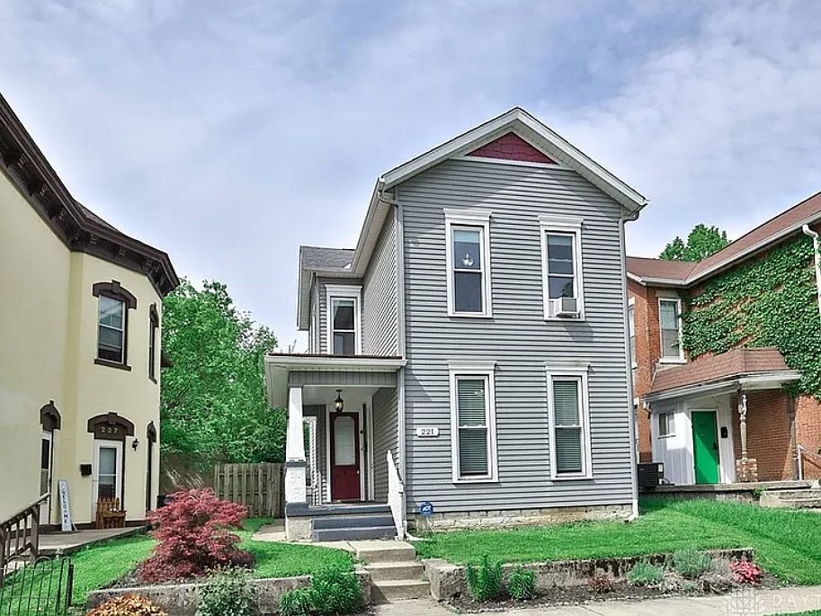 1st image of 221 James St
