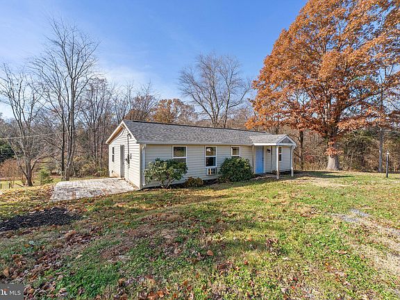 2nd image of 6032 Sperryville Pike W