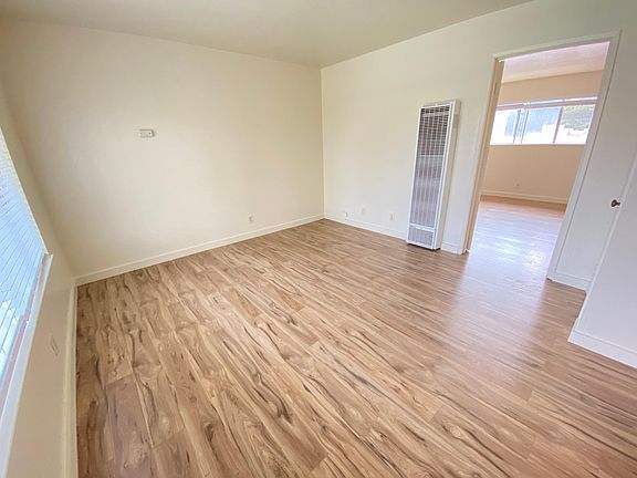 5th image of 4129 El Camino Way #R
