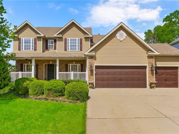 8912 NE 97th St, Kansas City, MO 64157