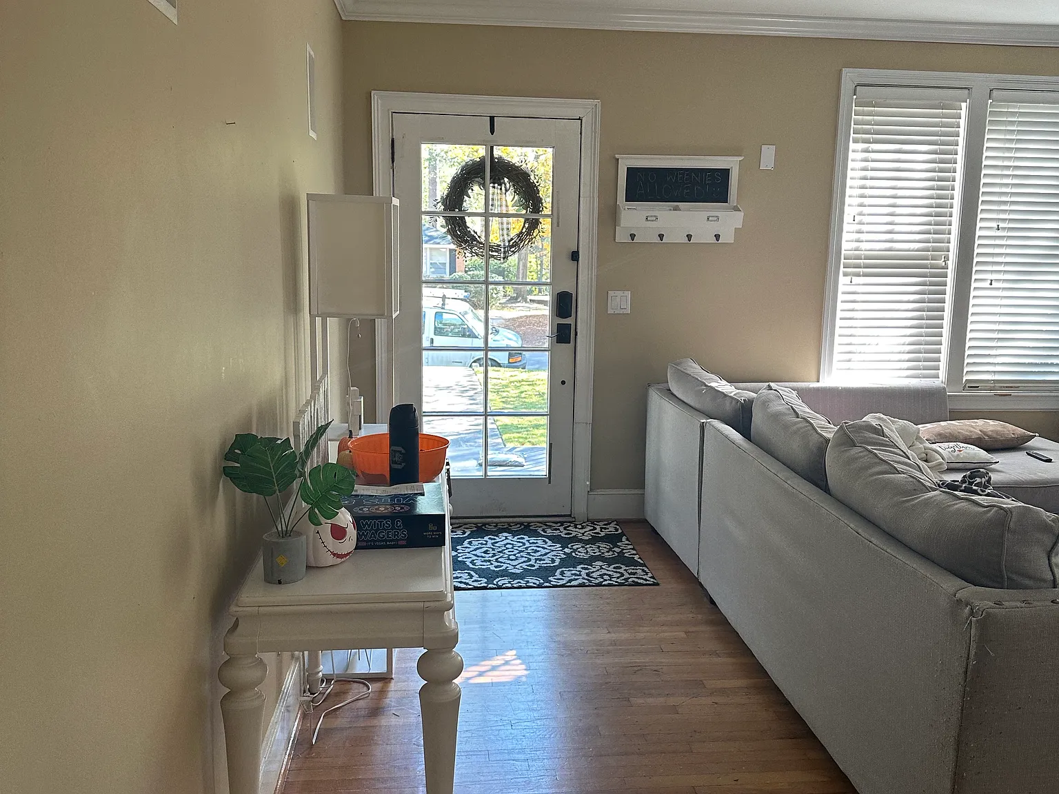 4 bed, 2250 sqft, $3,400 — Photo 3