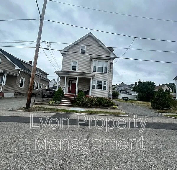 18 Burgess Ave #3 — Photo 1
