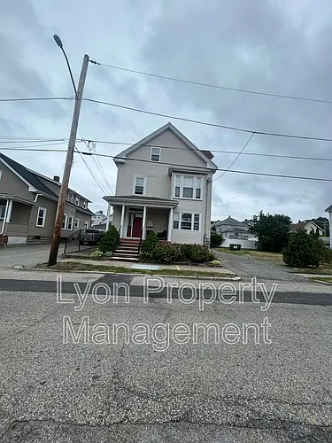 18 Burgess Ave #3 Photo 1