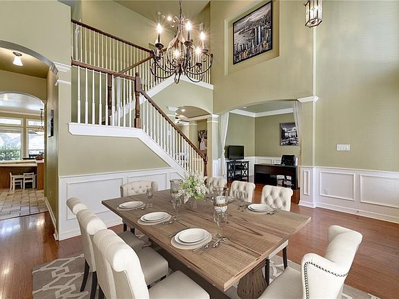 5th image of 3809 Mira Vista Dr
