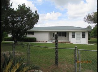 451 Carter Ln, Ray City, GA 31645