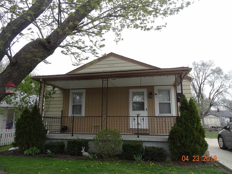 FRONT EXTERIOR