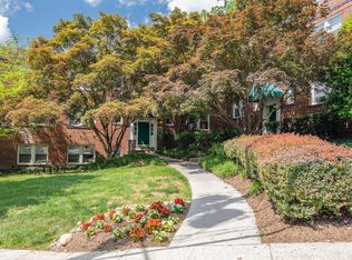 4029 Benton St NW APT 204, Washington, DC 20007