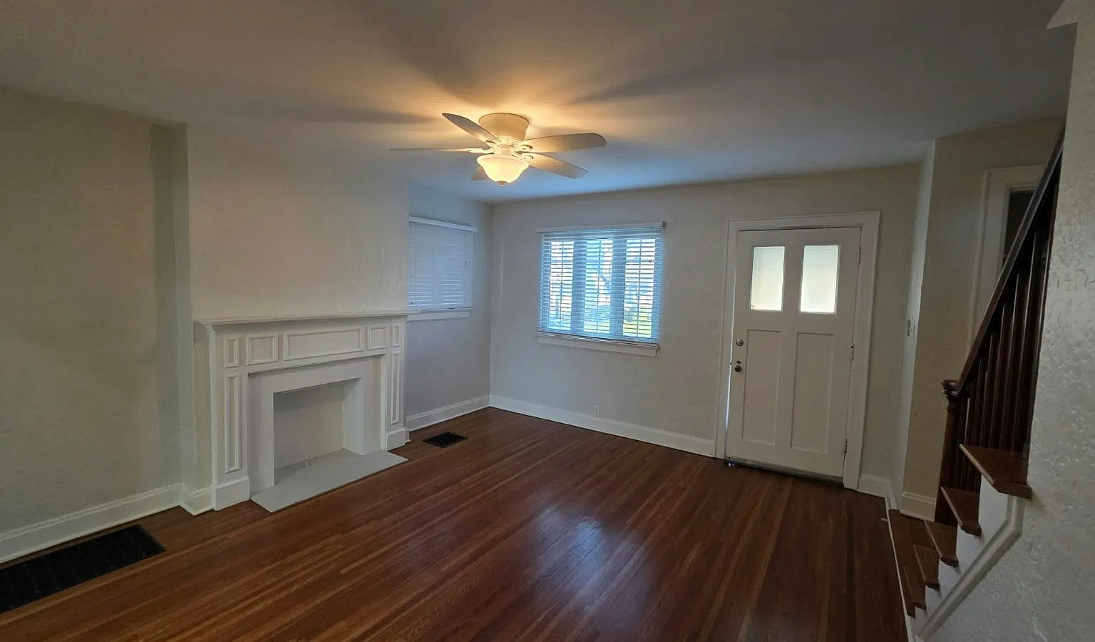 127-133 W California Ave, Unit 133 — Photo 3
