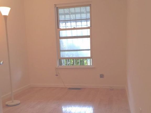 5th image of 1062 Dekalb Ave #1