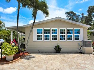 4084 Crystal Lake Dr, Naples, FL 34120