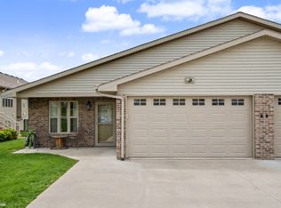 625 Ratcliffe Dr, Marshalltown, IA 50158