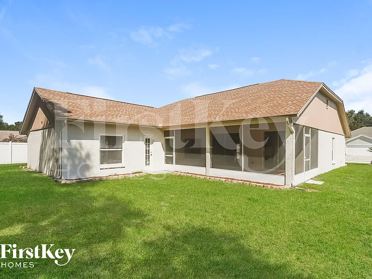 9712 Glenpointe Dr — Photo 15