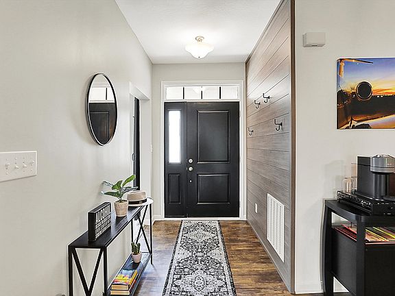 5th image of 5850 Lyster Ln