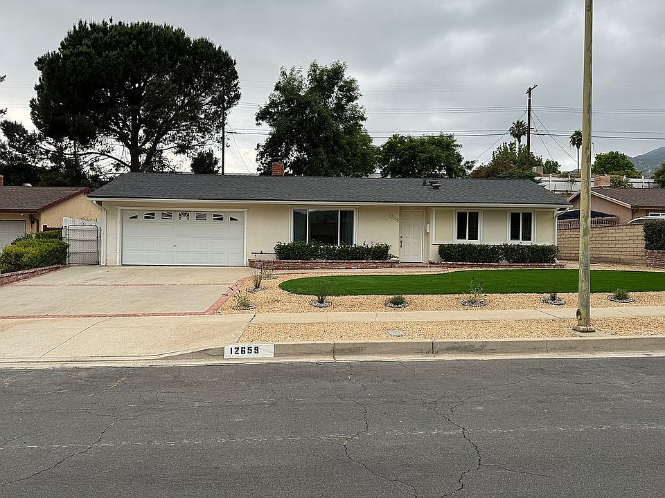 1st image of 12659 Cathy St