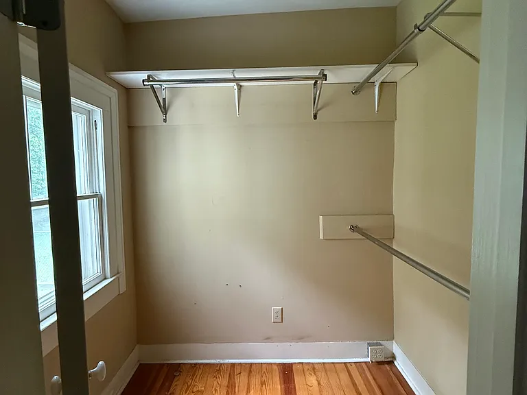330 Commerce St #4 — Photo 13
