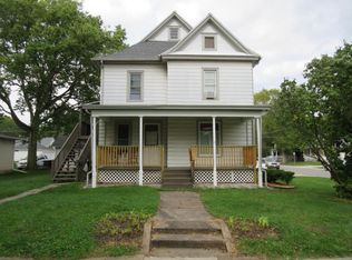 603 Iowa St, Cedar Falls, IA 50613