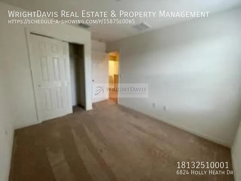 6824 Holly Heath Dr — Photo 12