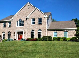 8458 Tennyson Ct, West Chester, OH 45069