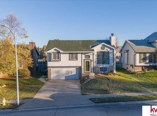 8514 Potter St, Omaha, NE 68122