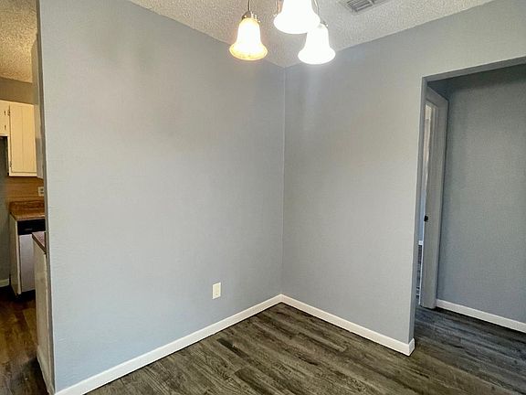 4th image of 102 Cherie Ln #A