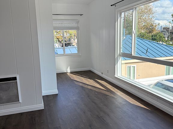 4th image of 1529 Marine Ave