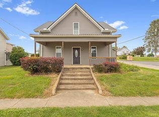 22 W 3rd St, Frazeysburg, OH 43822