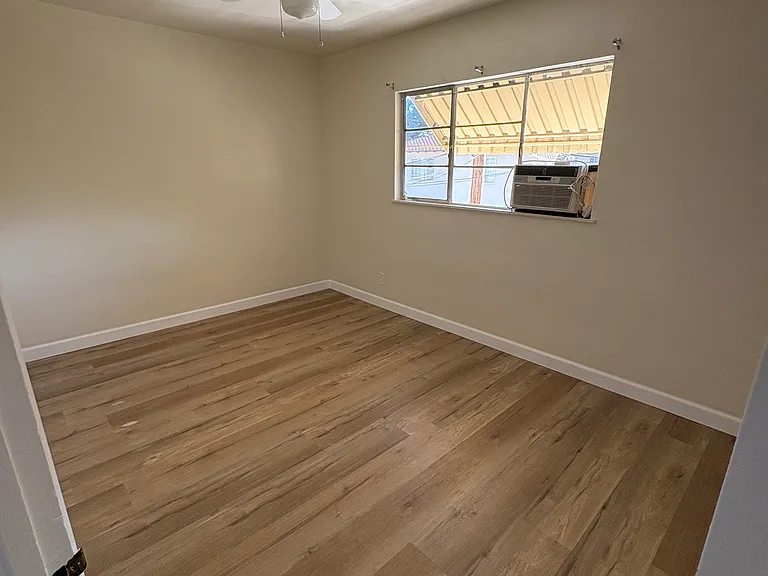 605 N Santa Anita Ave #D — Photo 8
