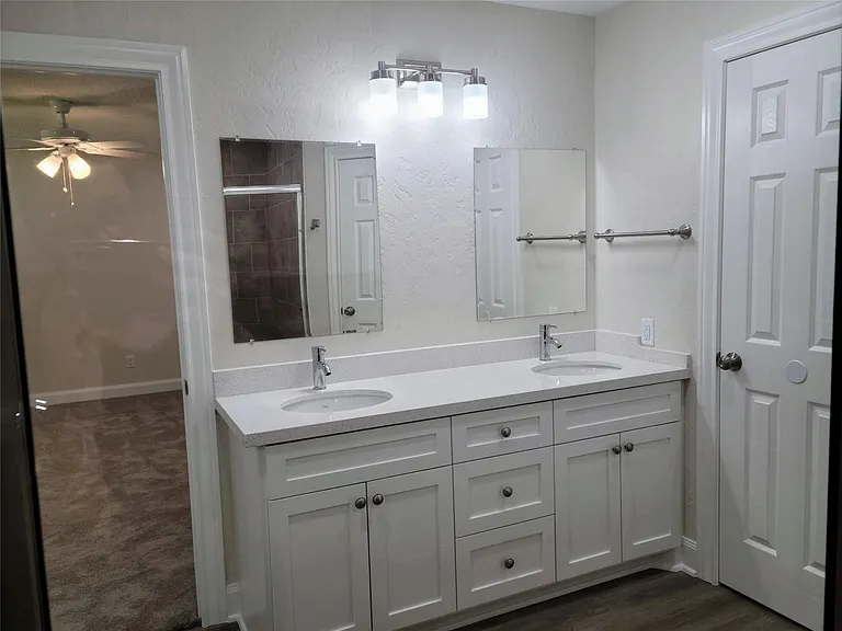 11926 Stillwater Dr — Photo 18