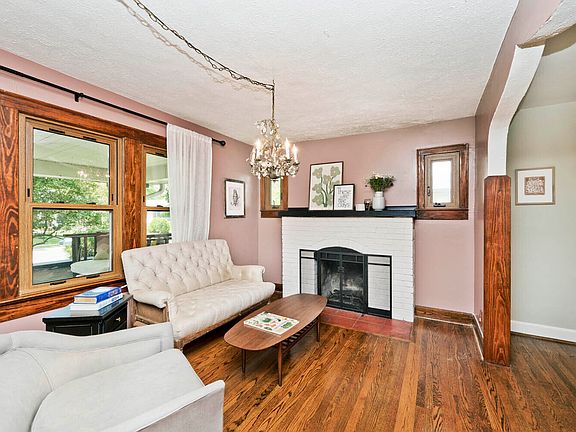 4th image of 6433 N Park Ave